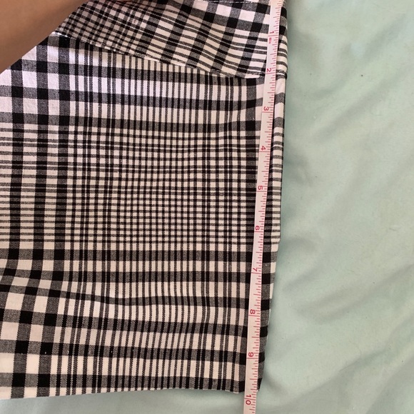 NWT Plaid Shorts - Picture 4 of 5